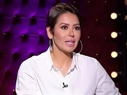 لقاء الخميسي: هبدأ أعمل أغاني.