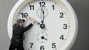 زهرة الخليج نيو: موعد تطبيق التوقيت الشتوي في مصر 2025.