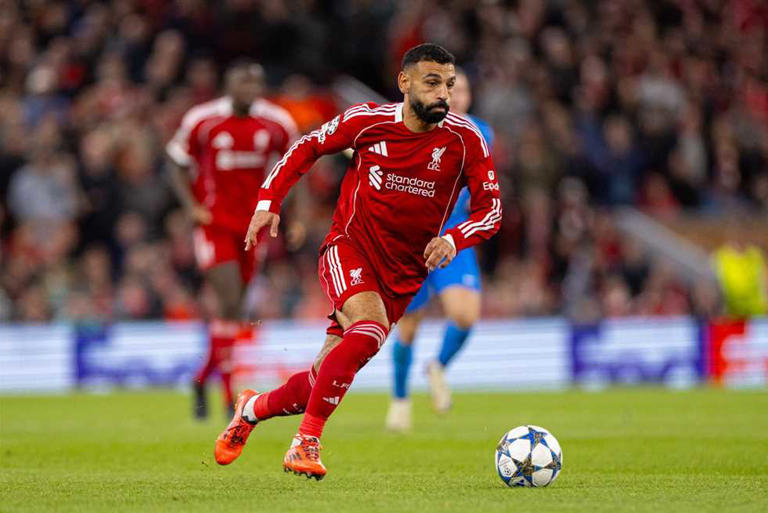 سبب جلوس صلاح على دكة البدلاء أمام جالاتا سراي.