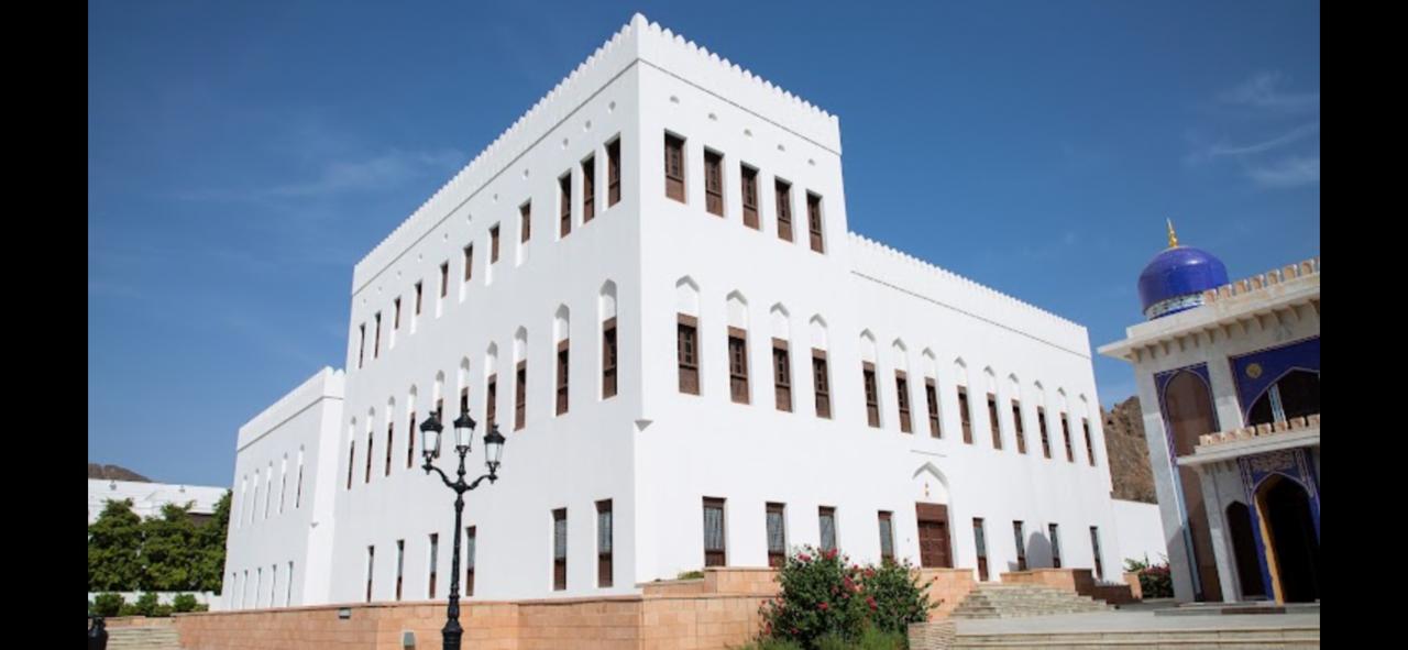 ذاكرة مسقط السياسية كما ترويها جدران بيت الجزيرة