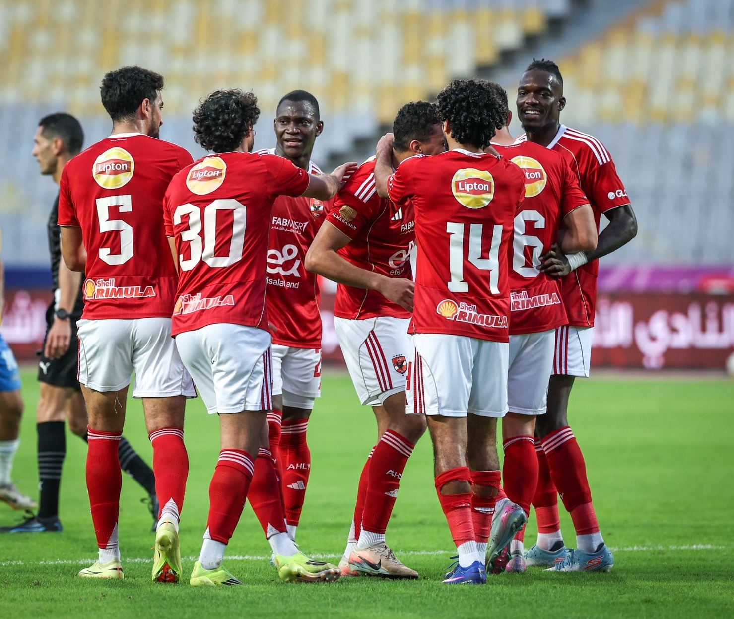 الأهلي في مهمة حسم الصدارة أمام الجيش الملكي.. توروب يجهّز مفاجآت غدا