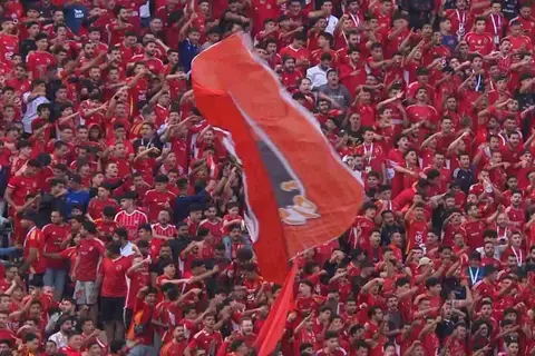 الأهلي يحتج على قرار إيقاف جماهيره..